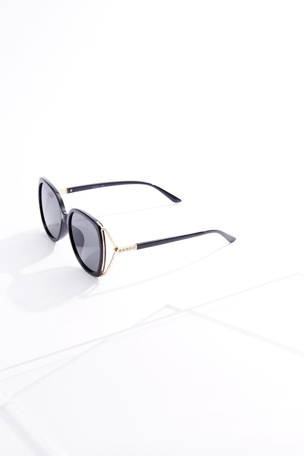 Black Square Sunglasses - Image 2