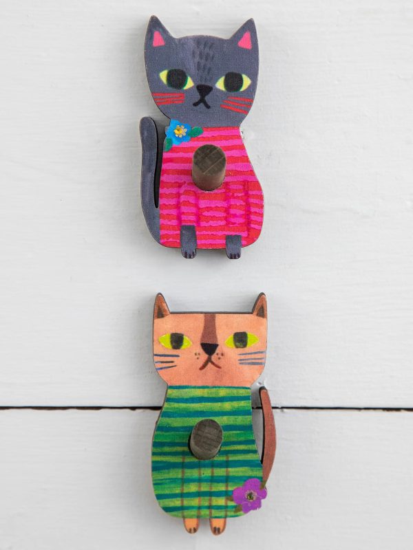 Adhesive Wooden Wall Hooks, Set of 2 - Cat - Image 4